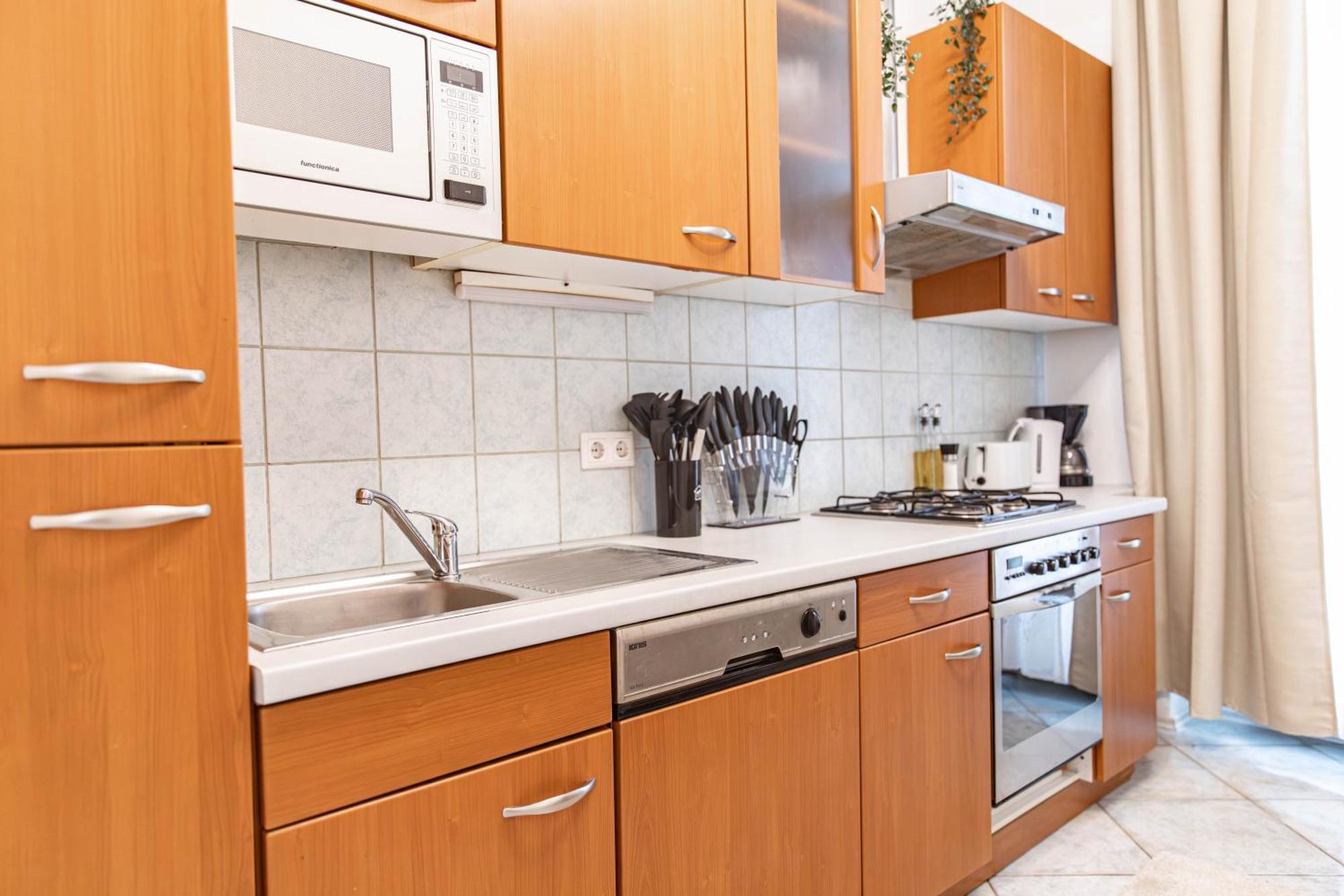 Stylish Apartment, Next To Schloss Belvedere Appartement Wenen