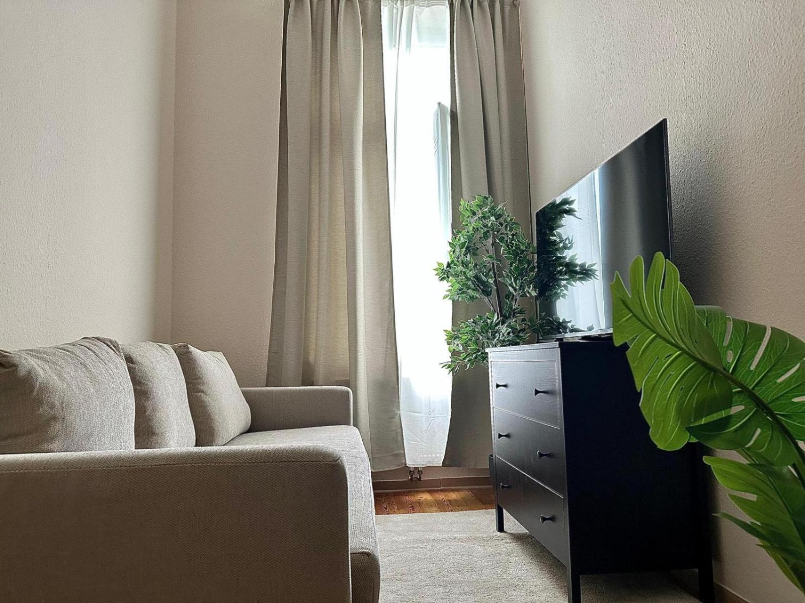 Stylish Apartment, Next To Schloss Belvedere * Wenen